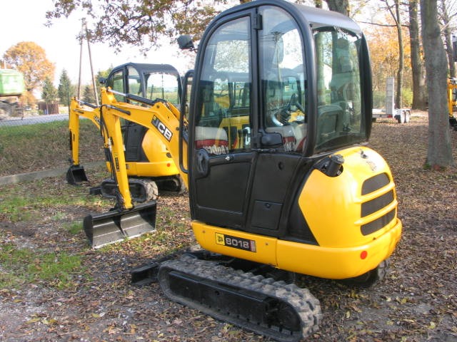JCB 8018 z 2013 roku - sprzedam minikoparkę Kraków — zdjęcie 2
