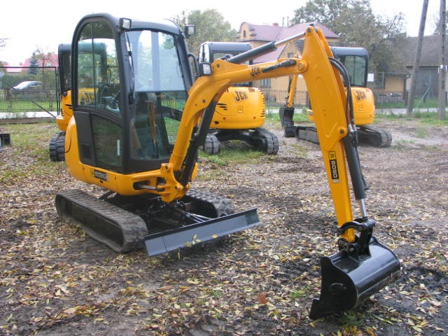 Koparki JCB 8020 z 2009 i 2010r. - okazja — zdjęcie 2