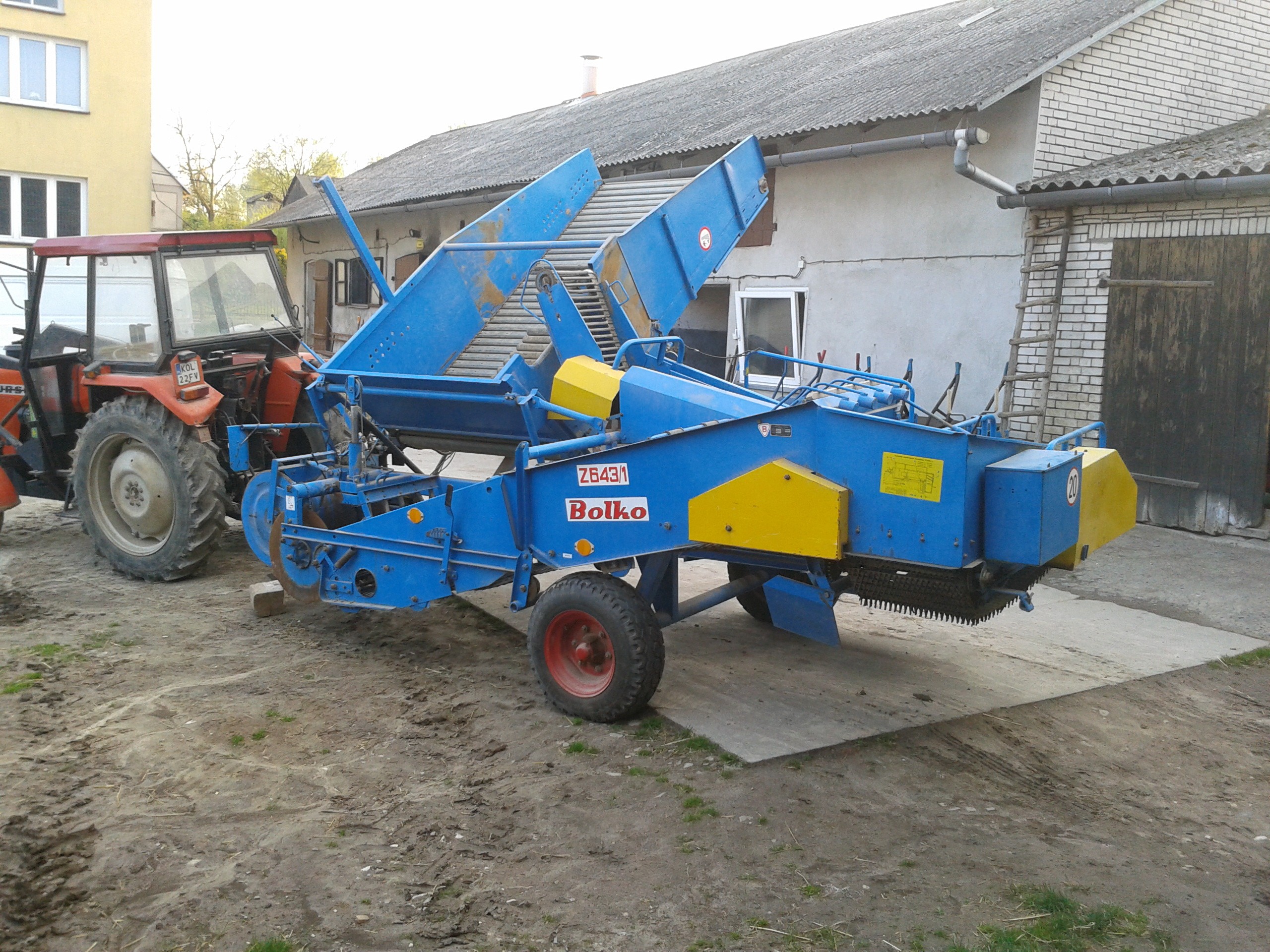 Kombajn ziemniaczany BOLKO Z-643/1 — zdjęcie 1