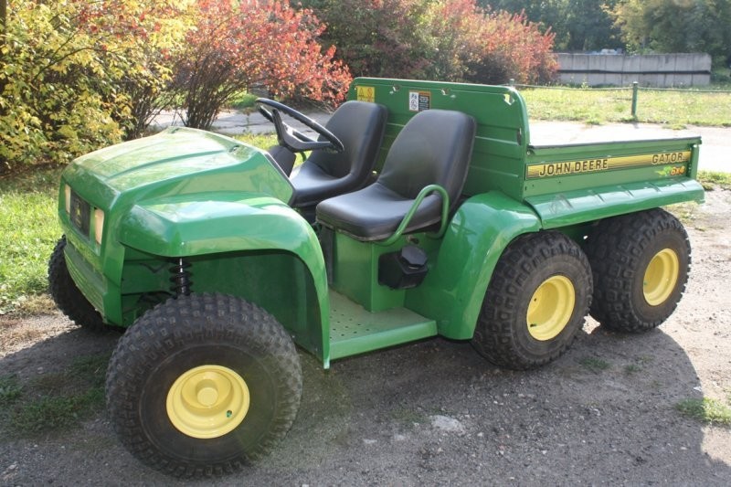 John Deere Gator 6x4 — zdjęcie 2