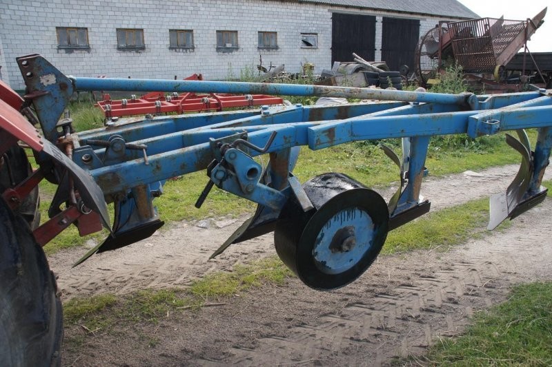 pług 5 skibowy — zdjęcie 1