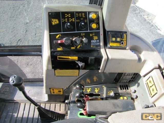 JCB FASTRAC 1135 — zdjęcie 3