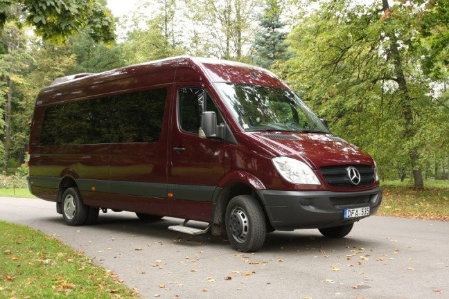 wynajem minibusów