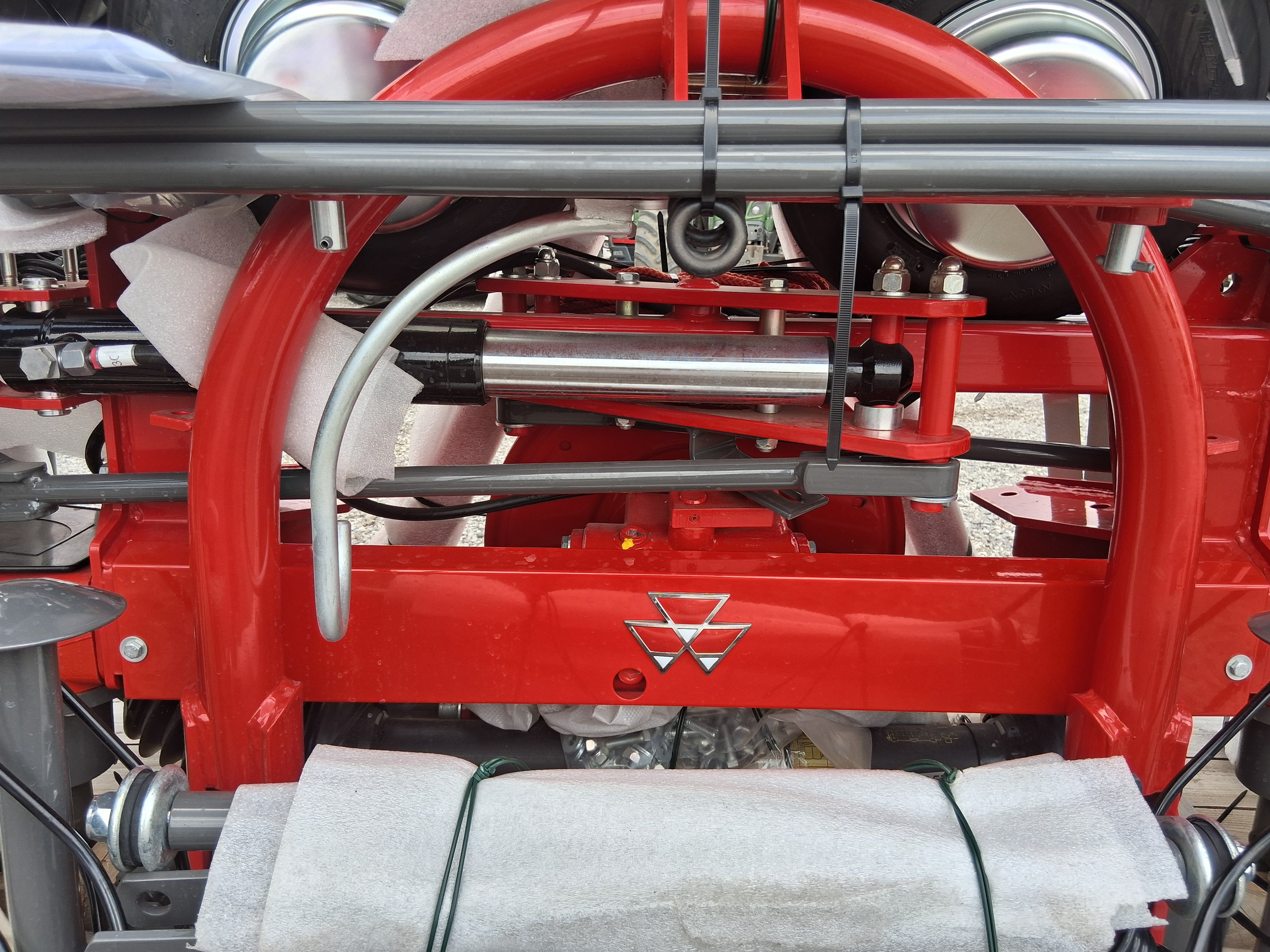 Przetrząsacz zawieszany Massey Ferguson TD 776 DN — zdjęcie 6