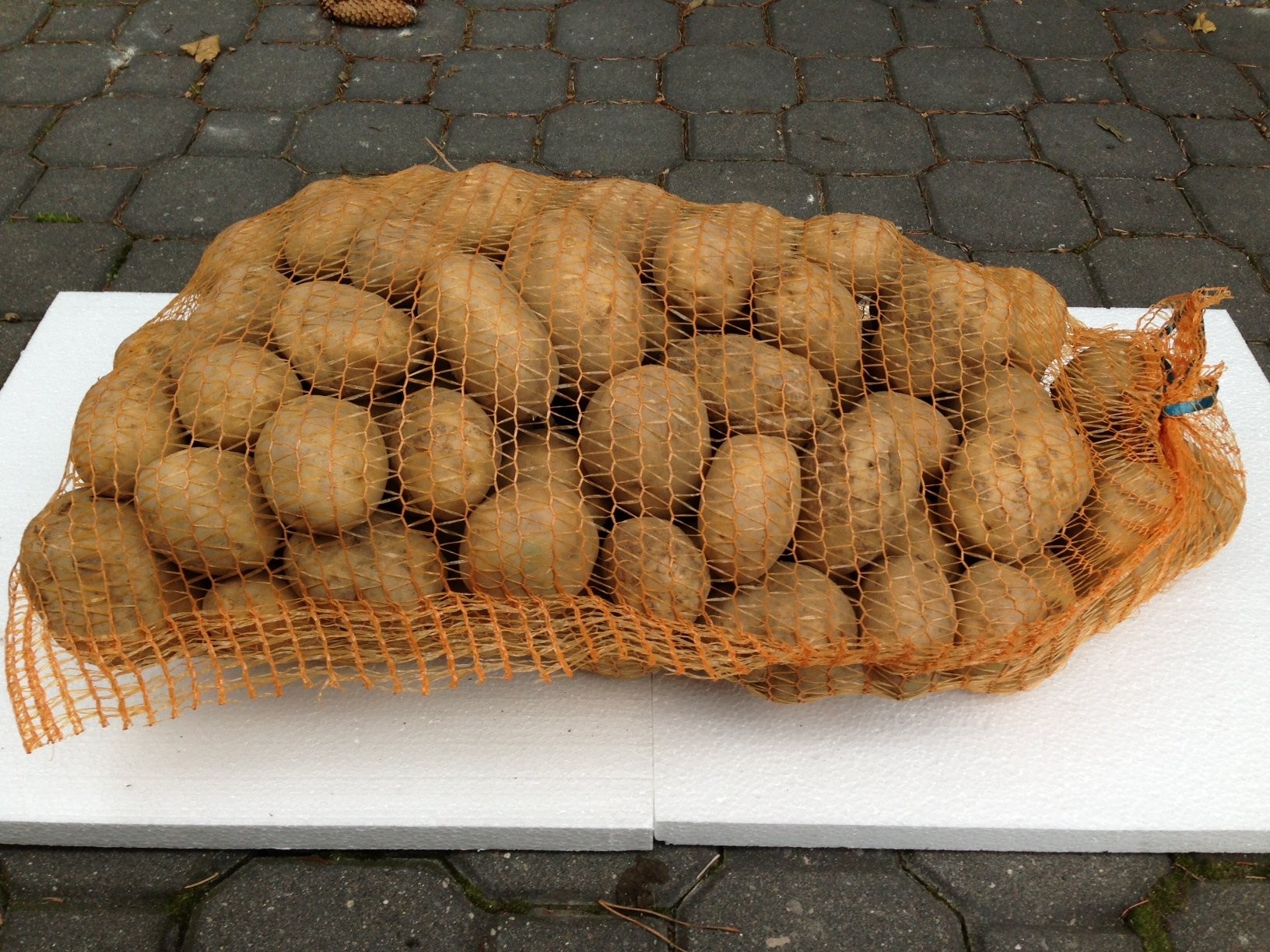 SPRZEDAM ZIEMNIAKI ŻÓŁTE, CZERWONE, 796-207-750