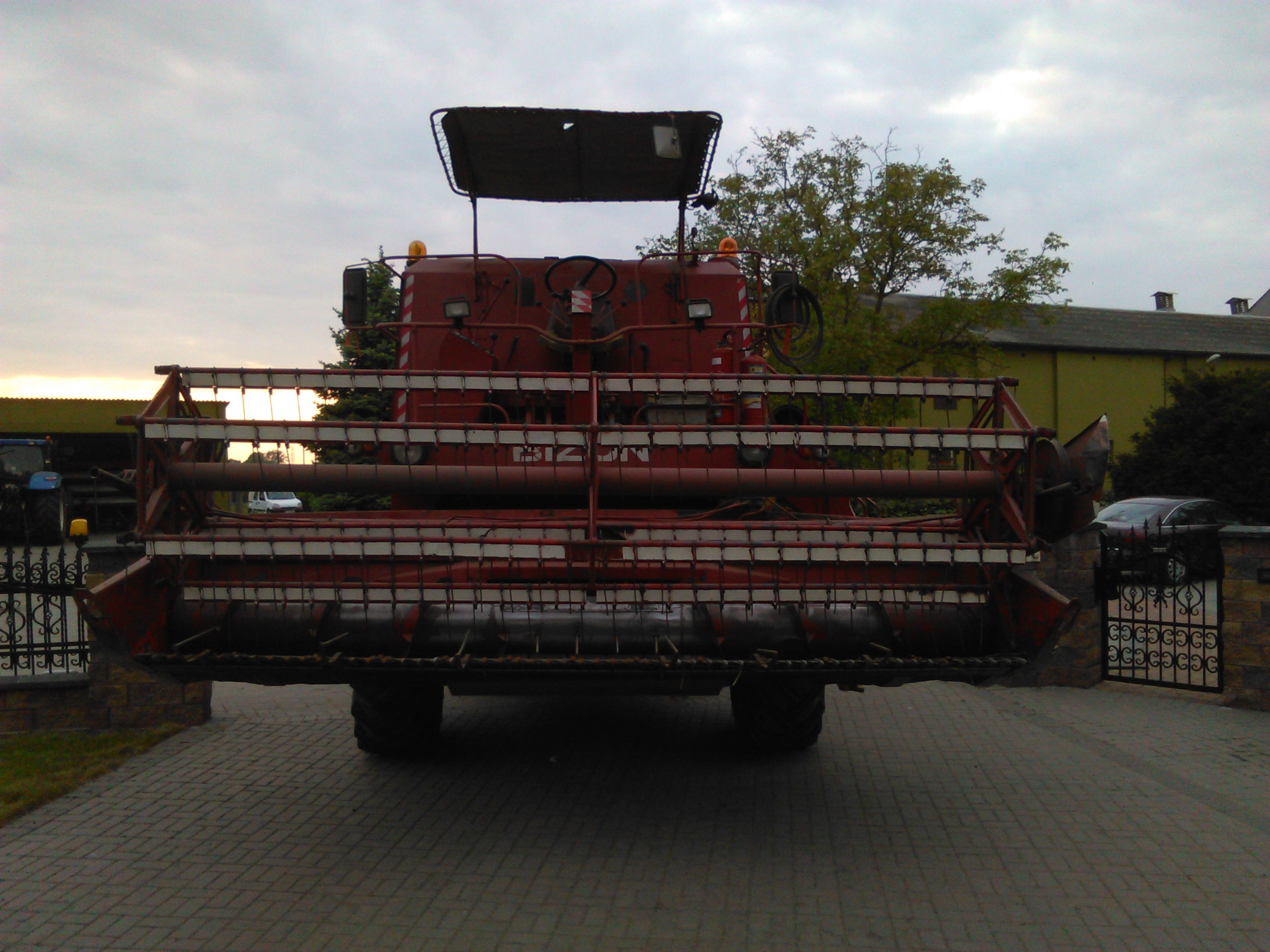 Kombajn Bizon Super Z-056. Sprawdź!!! — zdjęcie 1
