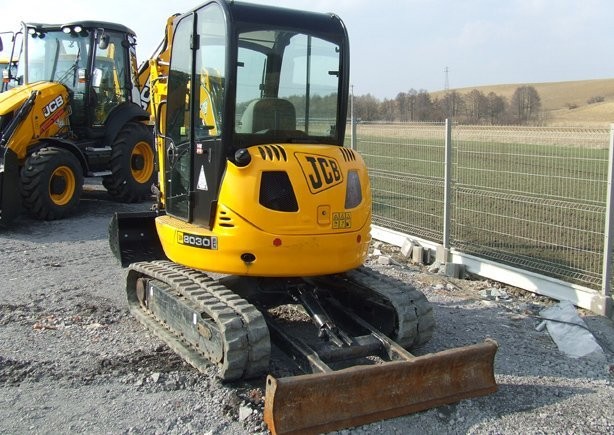 JCB 8030 ZTS z rok 2009- www.denison.com.pl — zdjęcie 2