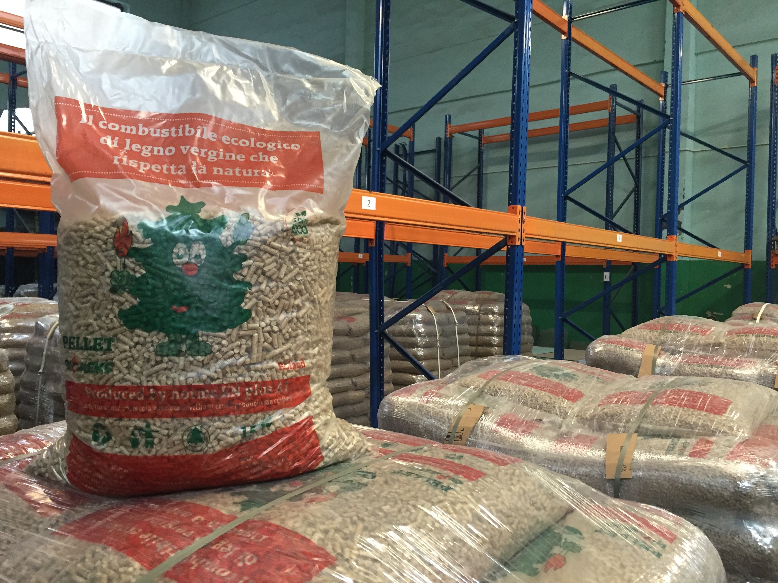 Pellet drzewny 6 mm sosna 100% worki 15 kg.  Dostawa.  — zdjęcie 6