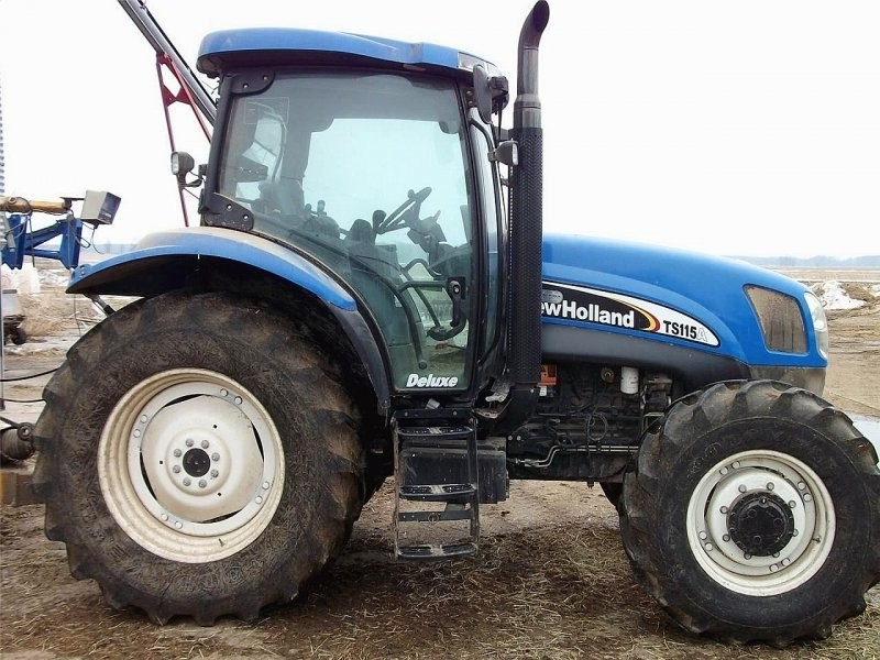 2004 New Holland TS115A — zdjęcie 2