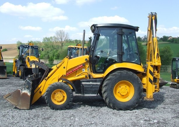 JCB 3CX Contractor z roku 2006 [18"/26"] — zdjęcie 2