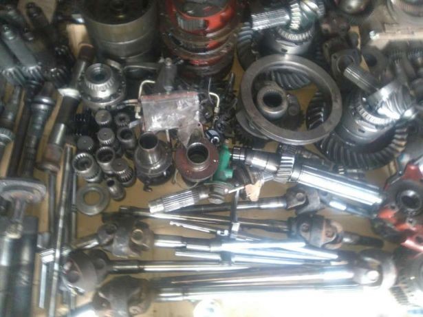 Części przedniego mostu Massey Ferguson serii 3000,3100,3600 skrzynia — zdjęcie 4