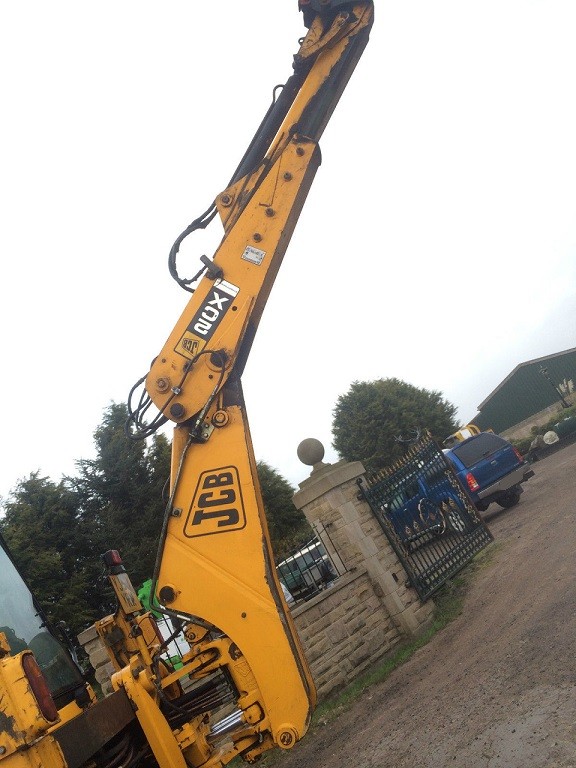 W pełni funkcjonalny - JCB 2CX — zdjęcie 2