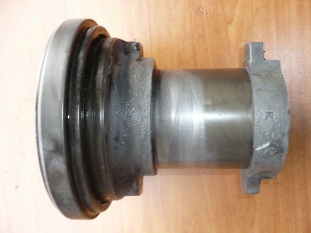 Łożysko sprzęgła Tuleja Renault 103,14 106,14 110,14 120,14 133,14 ... — zdjęcie 1