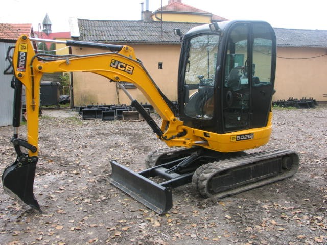 JCB 8025 ZTS 2010 - koparki używane JCB Kraków — zdjęcie 2