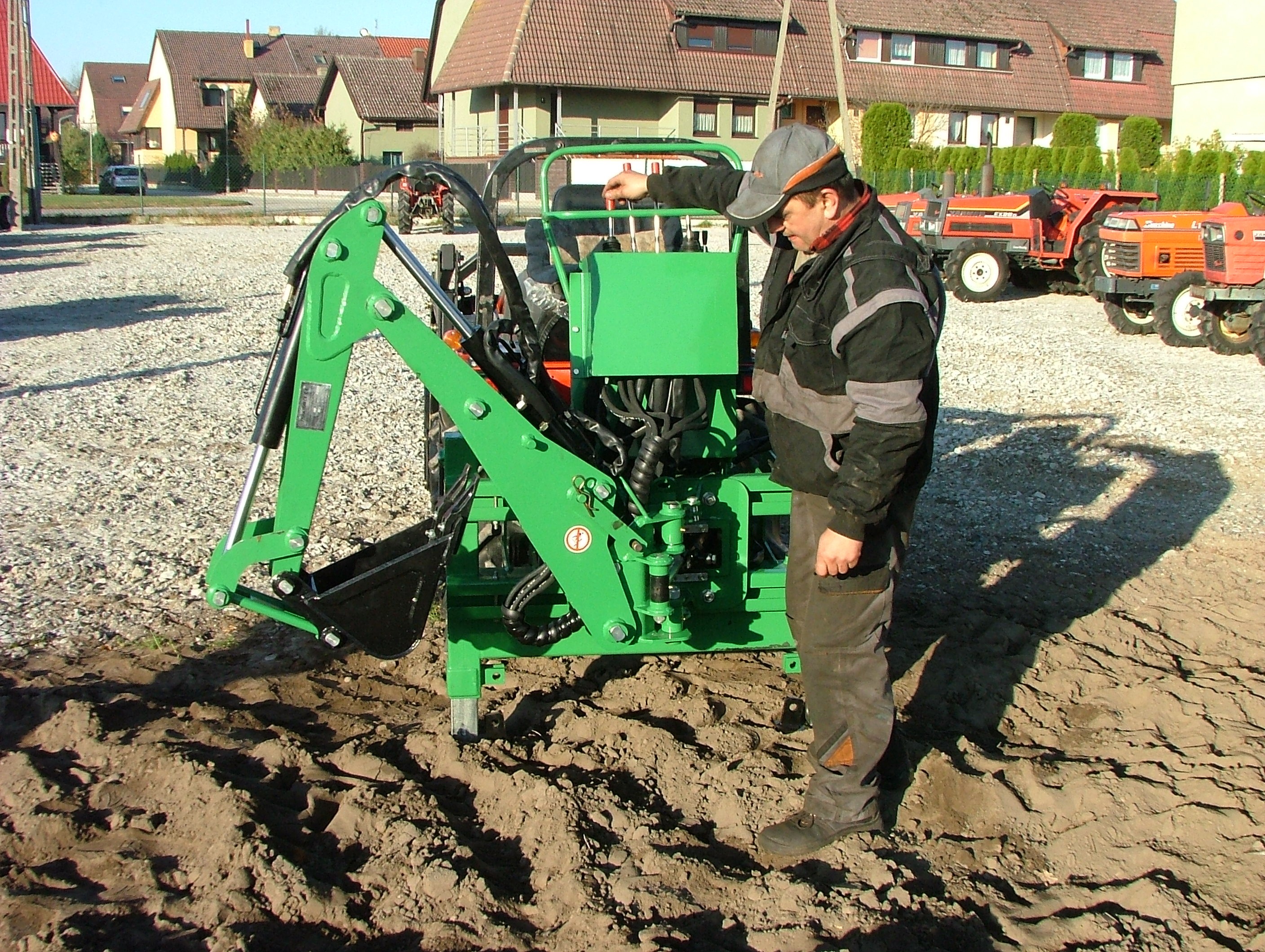 Koparka BH 5 do mini traktorków, mini koparka — zdjęcie 1
