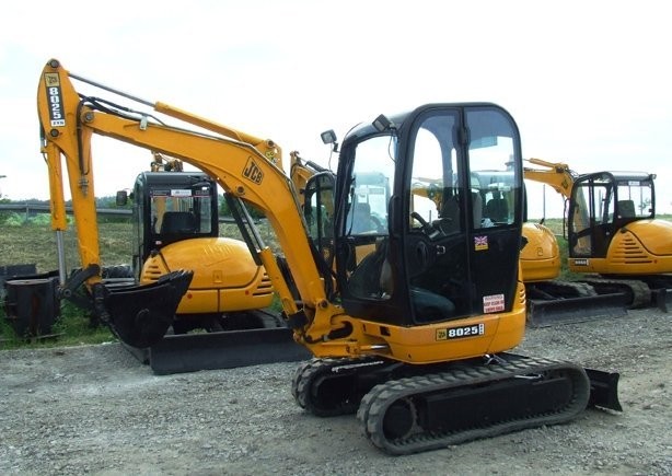 Minikoparka JCB 8025 ZTS rok 2007