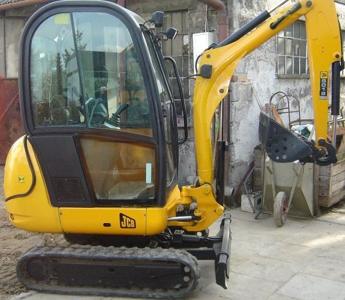 MINI KOPARKA JCB 8018 ROZSUWANE GĄSIENICE- 3 łyżki — zdjęcie 4