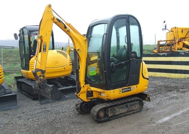 JCB 8014 rok 2007 - DENISON