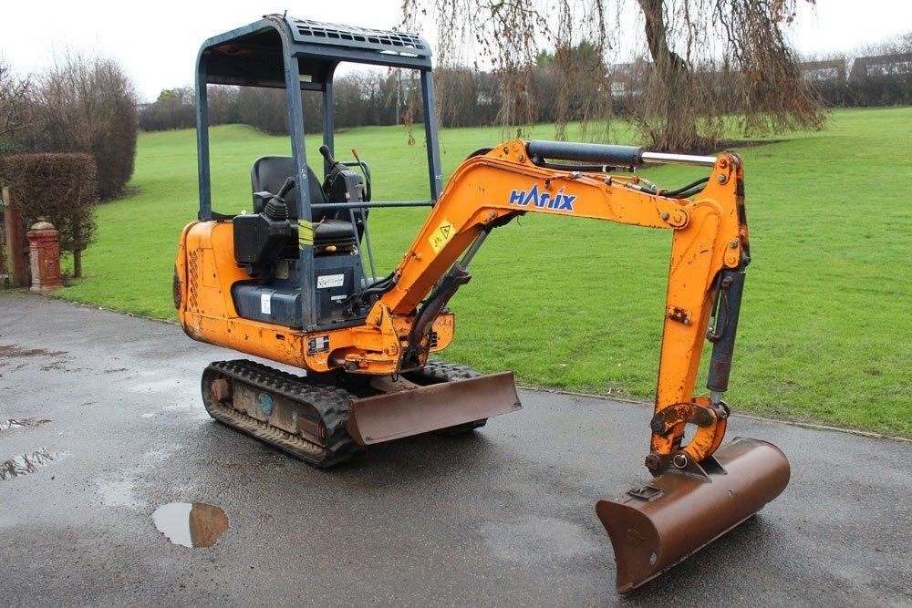 Mini koparka Hanix H15B2 — zdjęcie 1