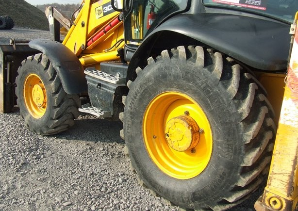JCB 3CX Contractor z roku 2006// — zdjęcie 1