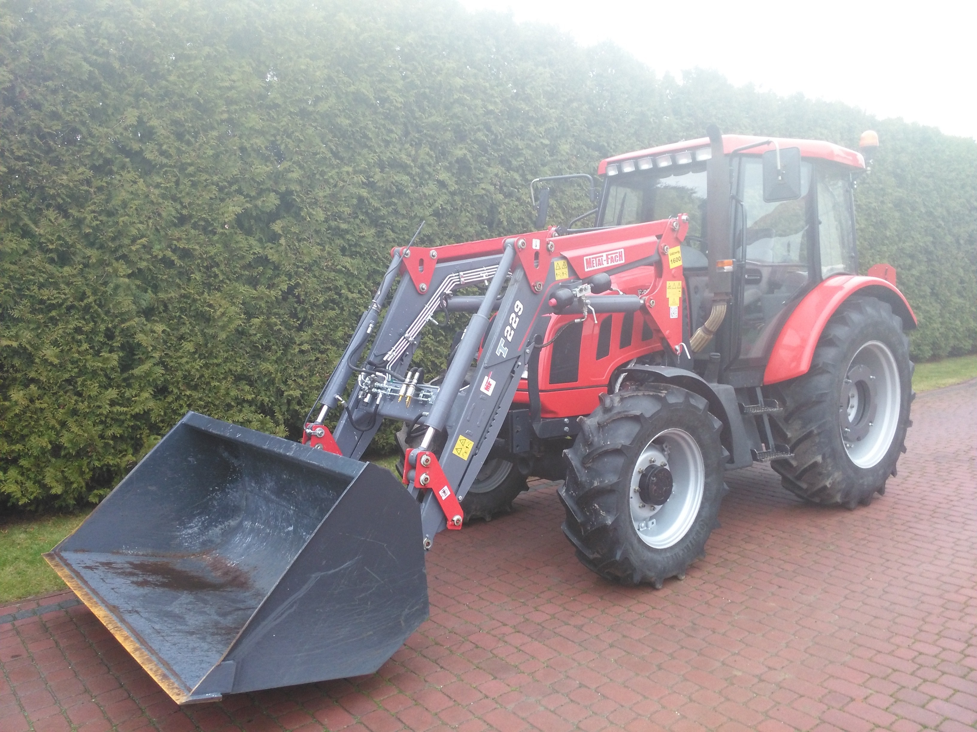 Ciągnik FARMER F-9258 TE, 1 Właściciel , Krajowy , zamiana — zdjęcie 4