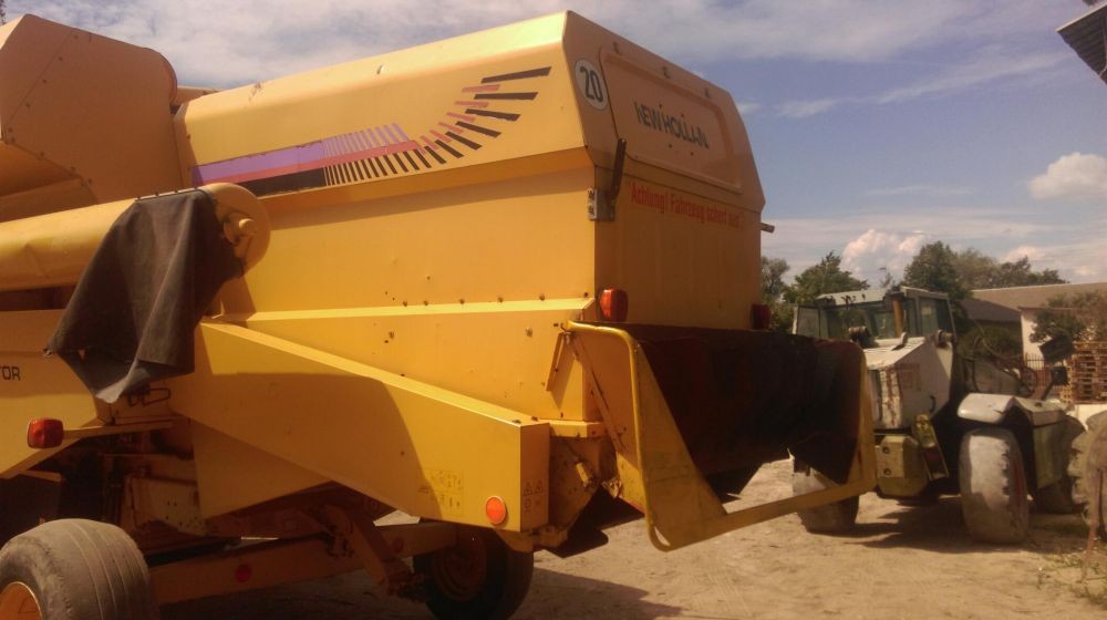 New holland tc 56 1998r podobny jak bizon rekord  — zdjęcie 2