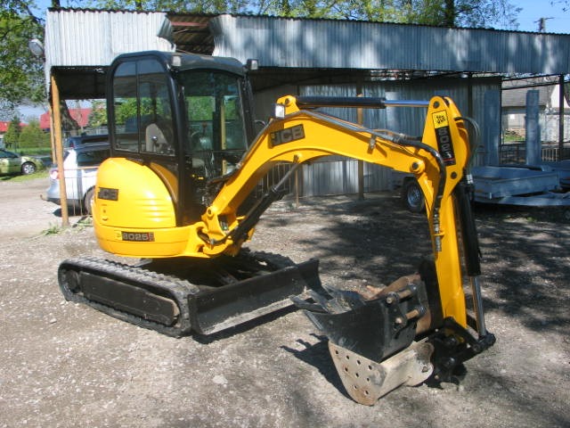 JCB 8025zts z 2010 roku - dwie sztuki do wyboru — zdjęcie 2