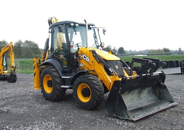JCB 3CX Contractor ECO, rok 2011 — zdjęcie 1
