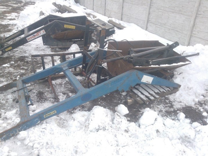 Ursus 3512/2812,Mf235,255 - Ładowacz czołowy tur — zdjęcie 3