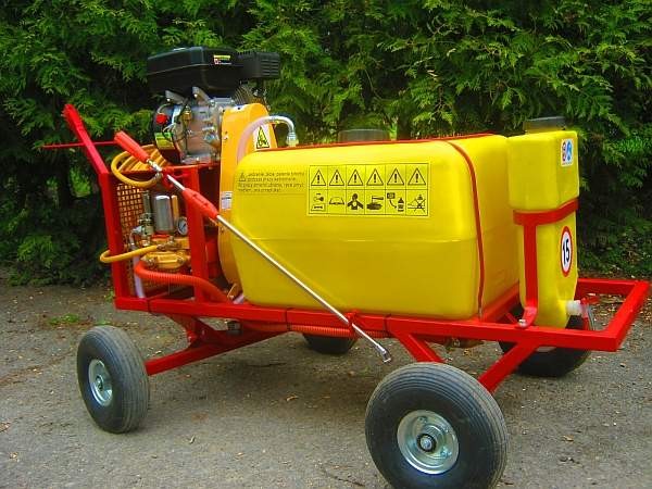 OPRYSKIWACZ SPALINOWY WÓZKOWY, ZBIORNIK 100L,  6,5 kM, 14-22l/min — zdjęcie 1