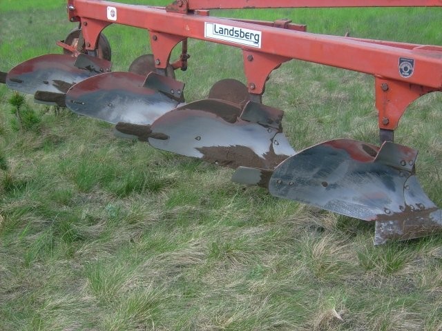 Pług Zagonowy Landsberg 4 skibowy — zdjęcie 3