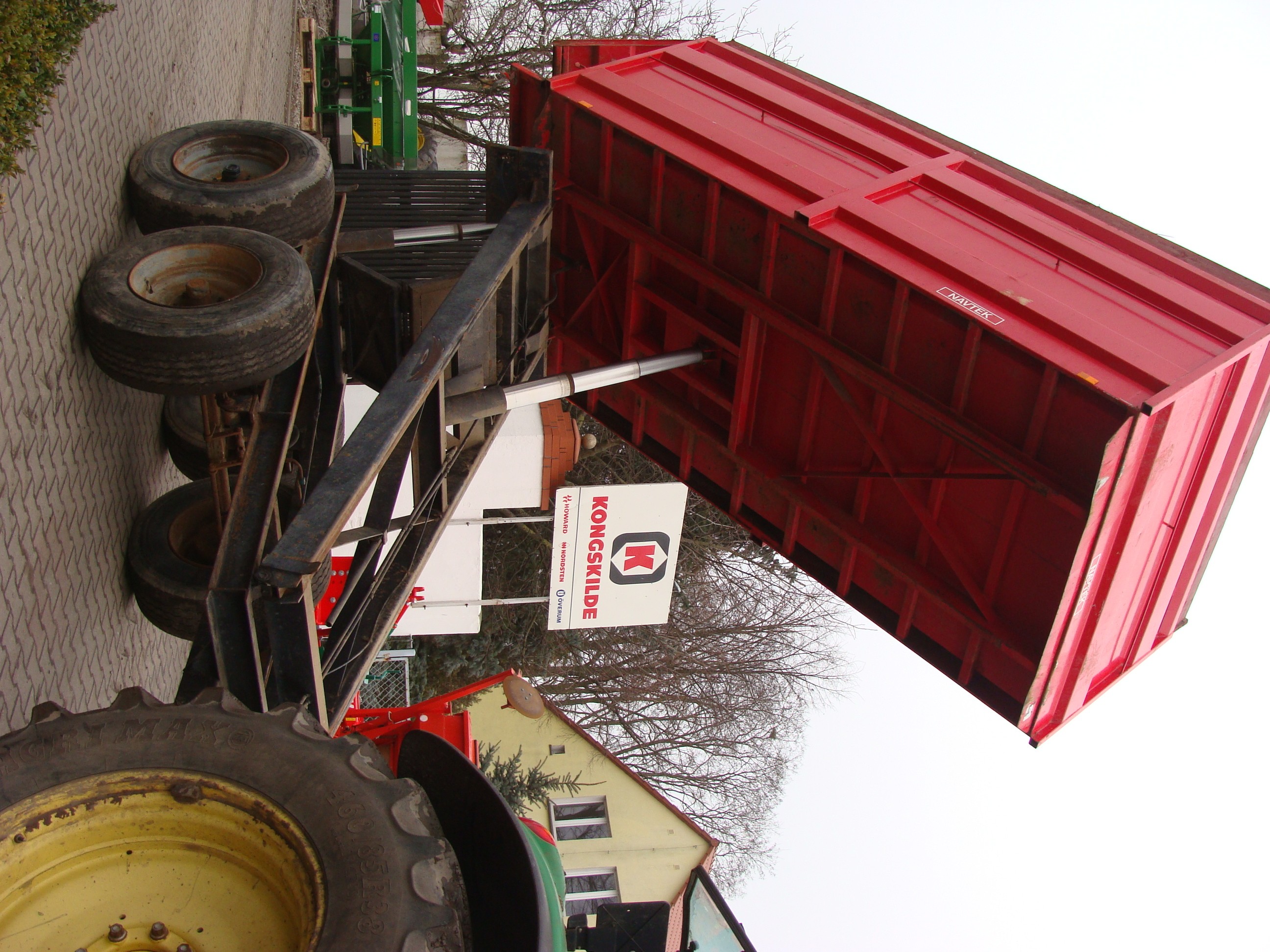 przyczepa rolnicza tandem wysoki wywrot — zdjęcie 4