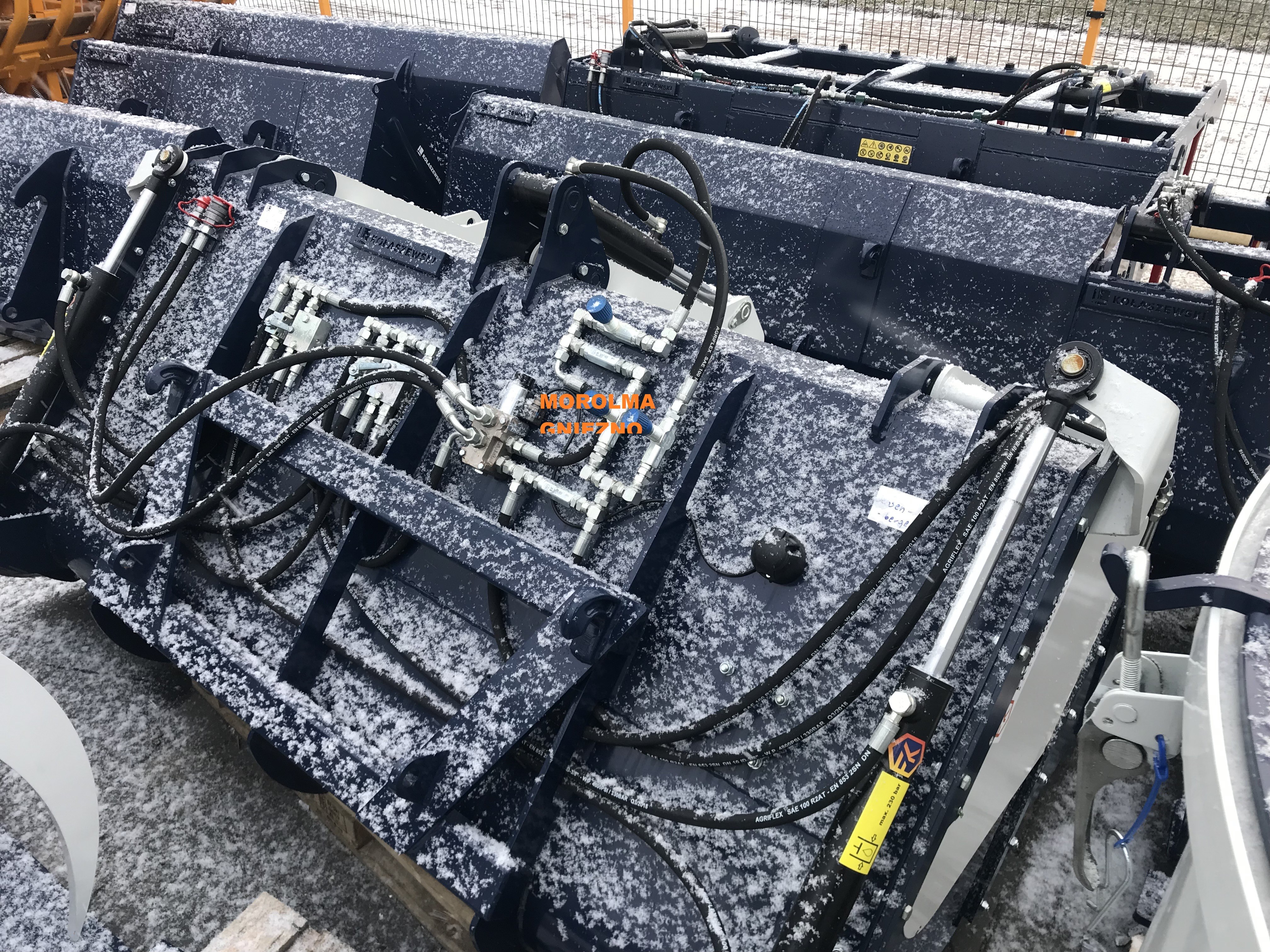 Szufla do zadawania pasz KOŁASZEWSKI z frezem hydraulicznym,sztywnym i — zdjęcie 2
