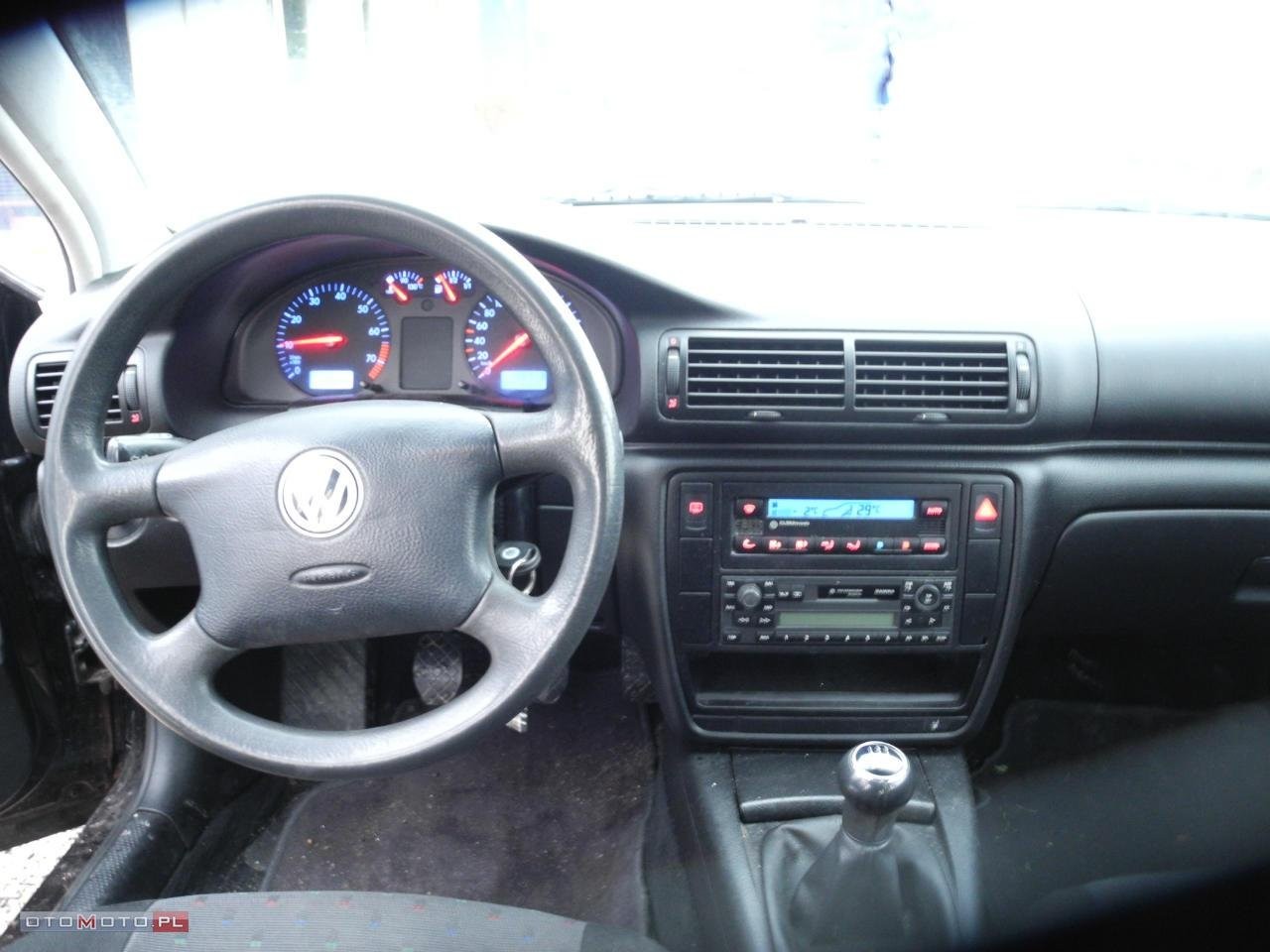 Volkswagen Passat — zdjęcie 1
