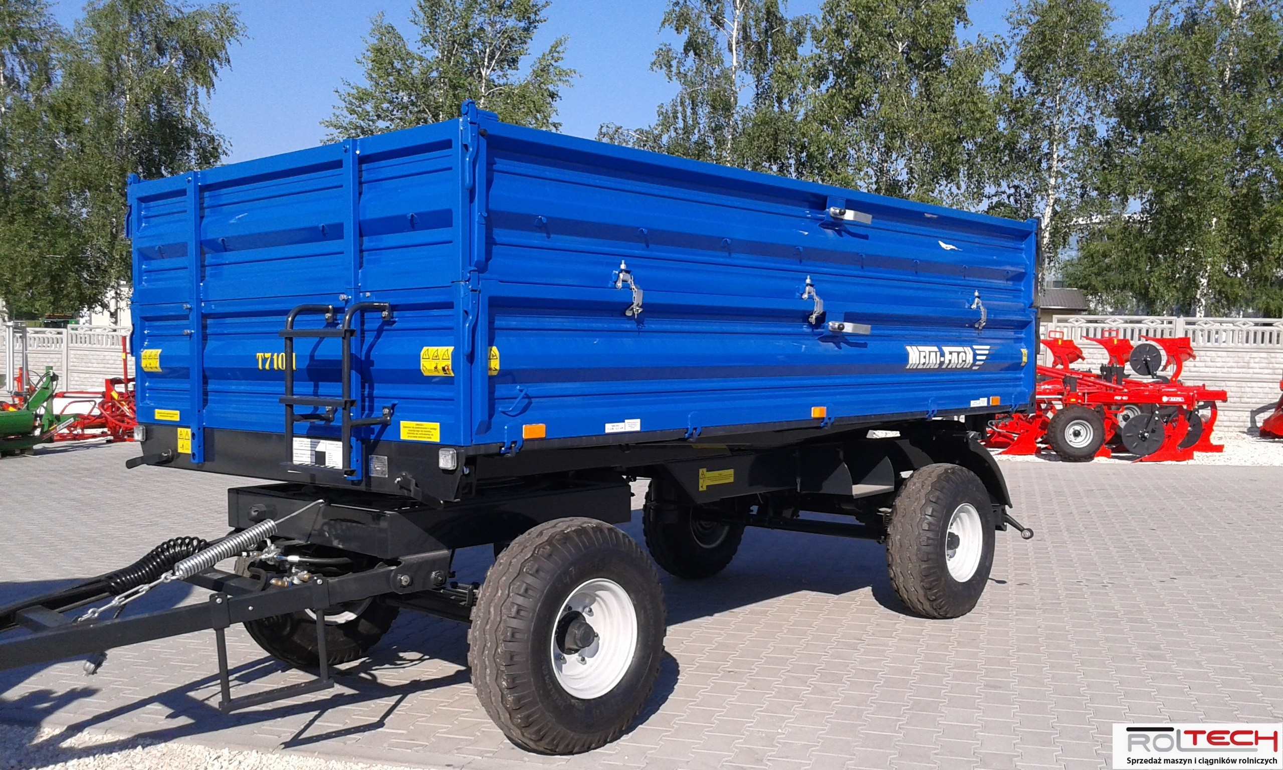 Przyczepa rolnicza dwuosiowa Metal-Fach 6 ton T 710 — zdjęcie 2