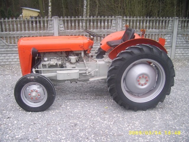 MASSEY FERGUSON 35 NOWE OPONY — zdjęcie 3