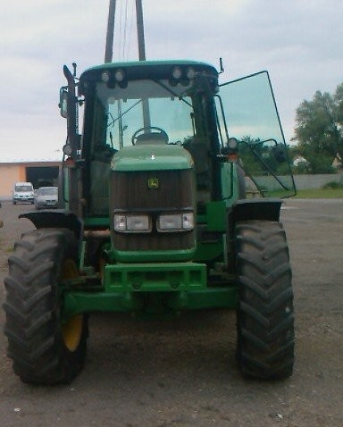 JOHN DEERE 6820  2004 ROK — zdjęcie 5