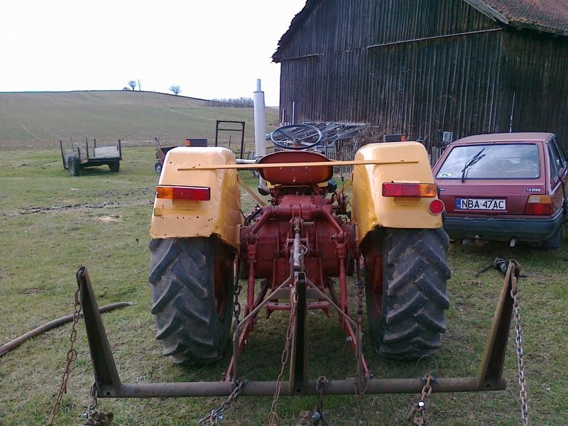 sprzedam ciągnik c355 — zdjęcie 4