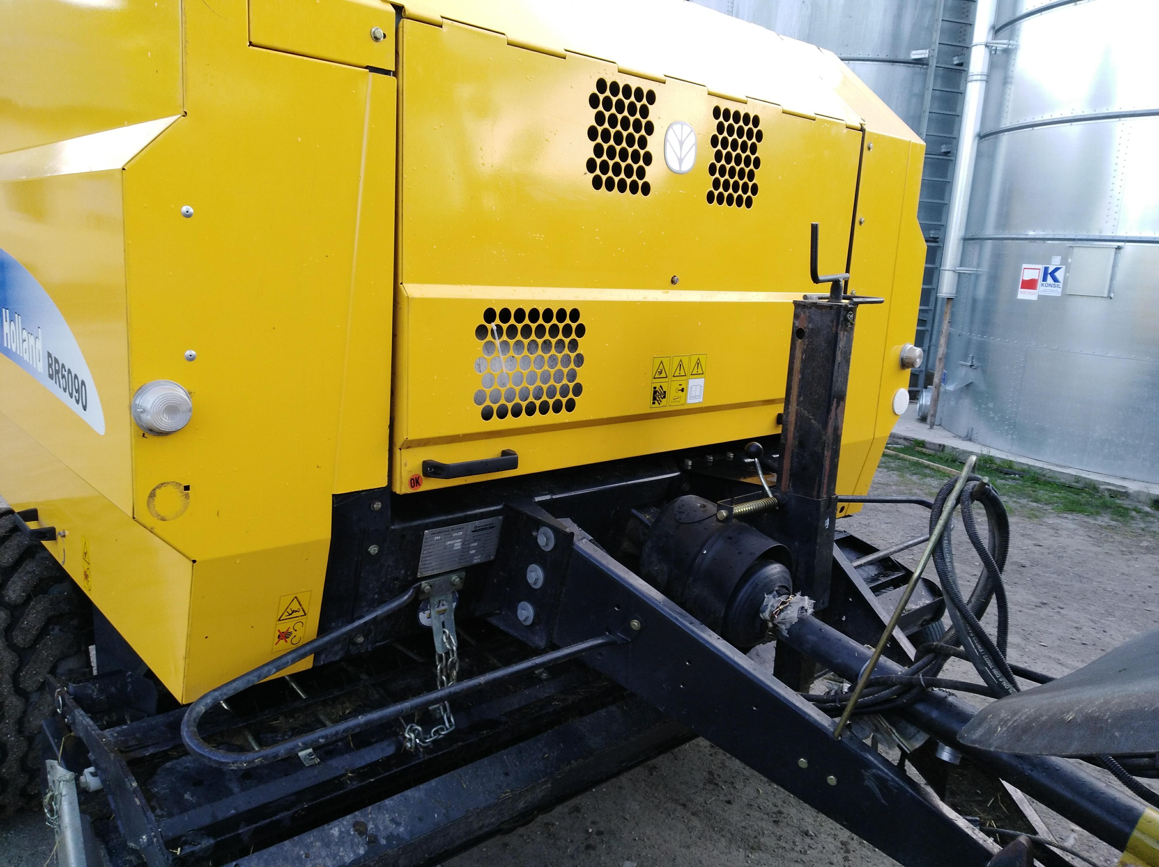 Sprzedam Prasę Rolującą NewHolland BR6090 Ideał! — zdjęcie 5