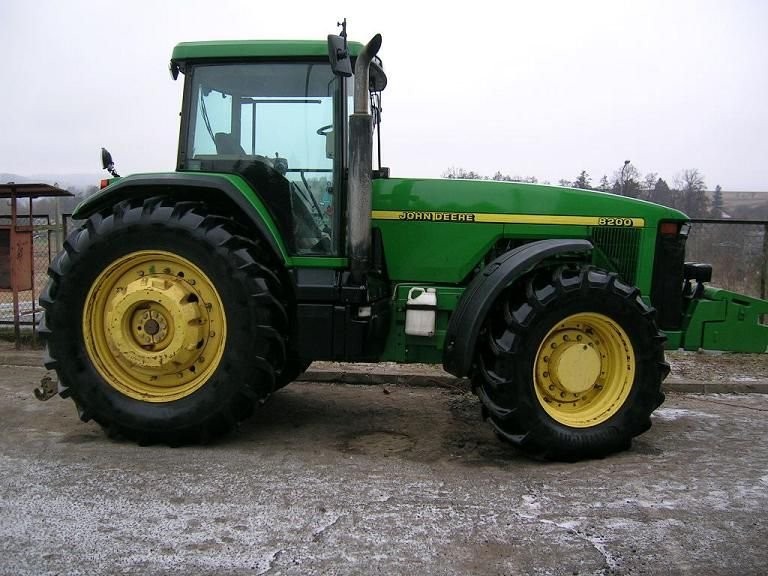 JOHN DEERE 8200 — zdjęcie 3