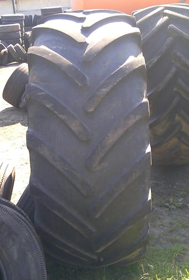 (G583) Opony 710/70 R42  Michelin XM28