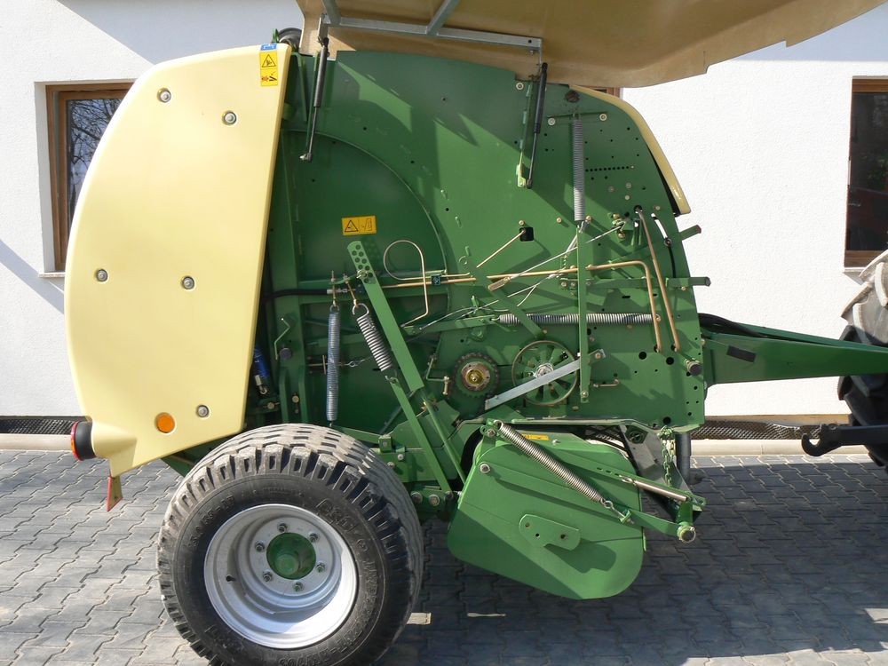 Prasa zwijająca KRONE Bellima F 130 — zdjęcie 5