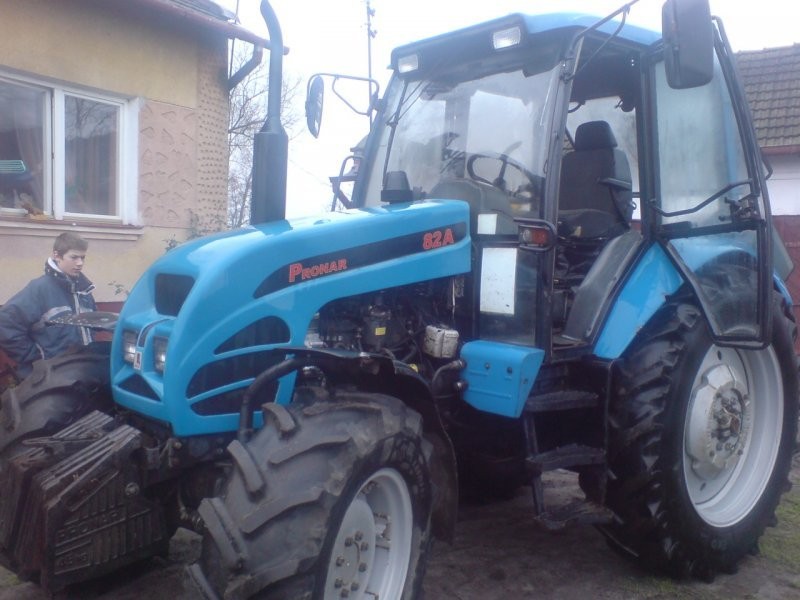 Mtz Pronar 82a 2003 stan bdb — zdjęcie 1