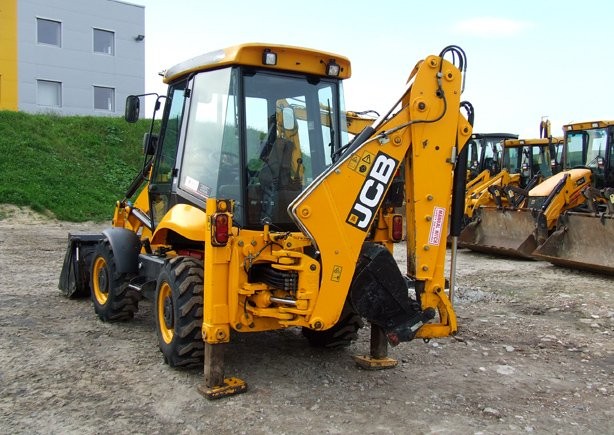 JCB 2CX Streetmaster — zdjęcie 2