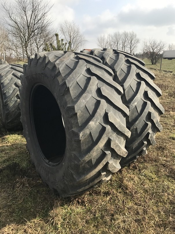 650/65/R38 Trelleborg — zdjęcie 1