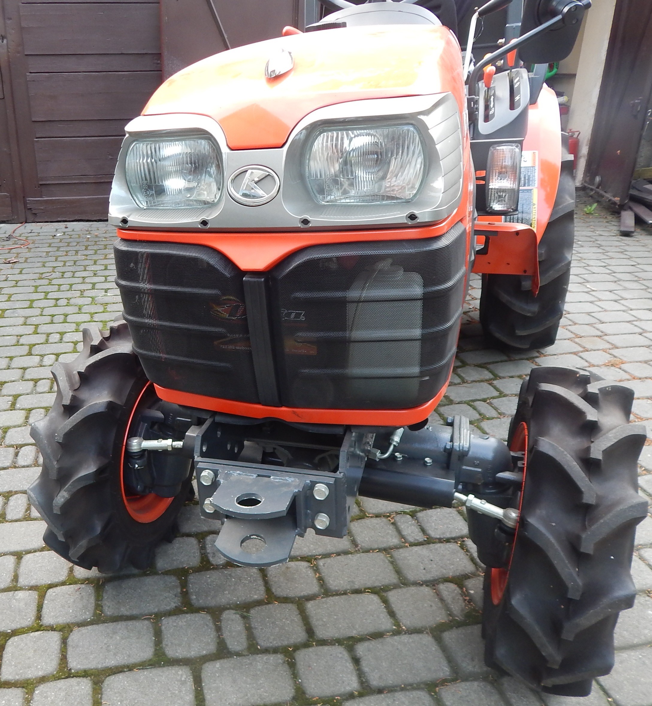 Kubota B2230 NOWY Ciągnik — zdjęcie 4