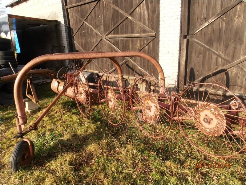 Przetrząsaczo-zgrabiarki, AGROMET — zdjęcie 1