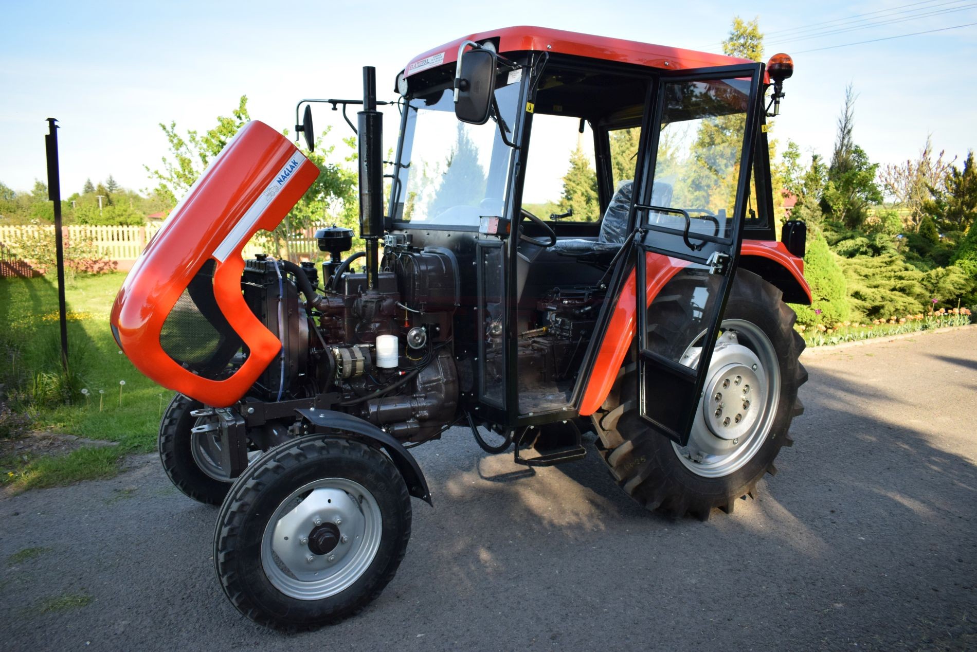 Kabina Ursus C-330 Nowe oblicze! plastikowa z tworzywa, C-360 — zdjęcie 5