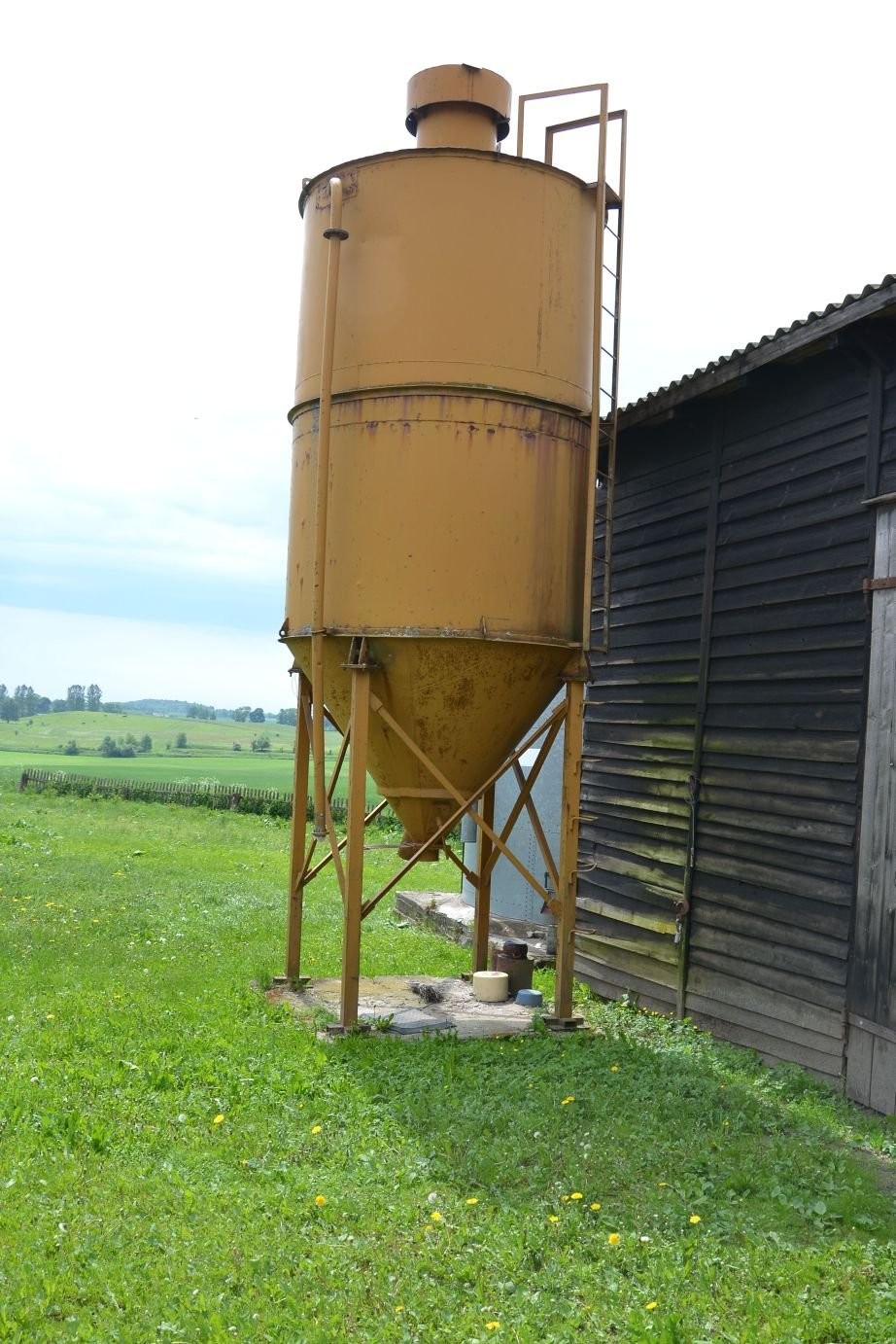 Silos 25t na zboże i inne sypkie — zdjęcie 1