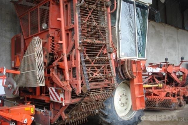KOMBAJN DO ZBIORU BURAKÓW MATROT M41 — zdjęcie 1